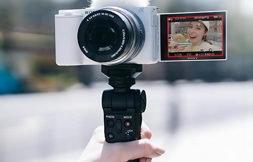 微云台相机支架快递到匈牙利